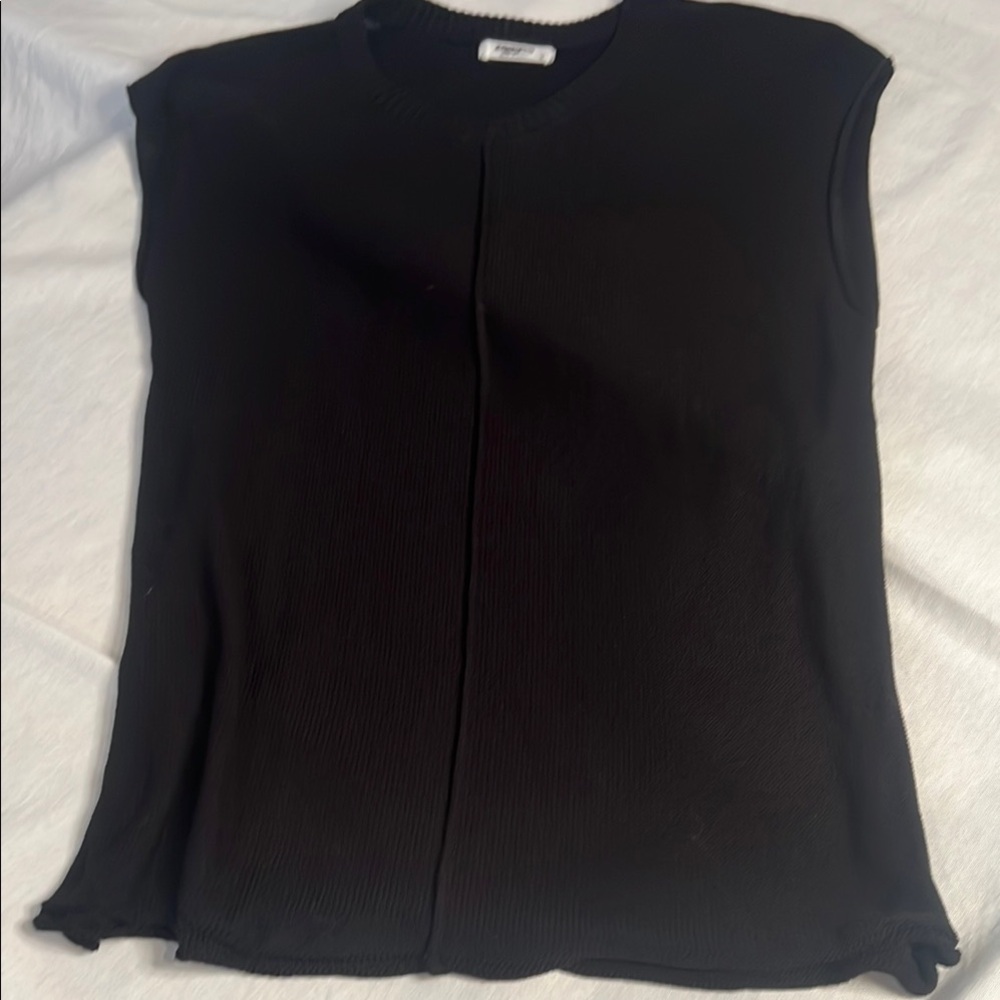 Zeagoo Black Sleeveless Boxy Top